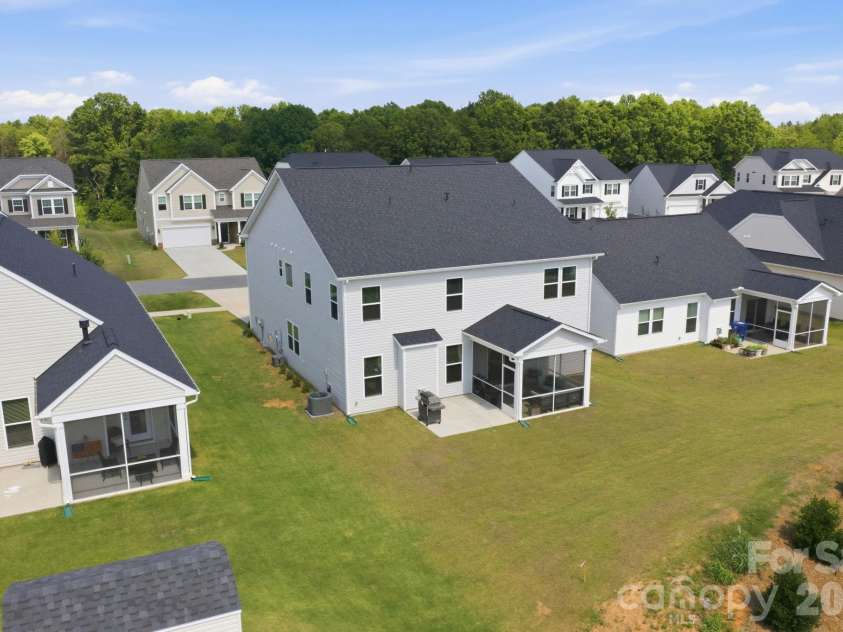 3239 Laurel Brook Drive, Denver, NC 28037.  MLS# CAR4396300, YatesRealty ID 35335. Spacious backyard with room to enjoy