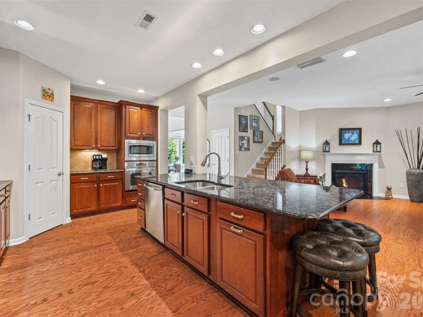 16859 Rudence Court, Charlotte, NC 28278.  MLS# CAR4380146, YatesRealty ID 35338. 