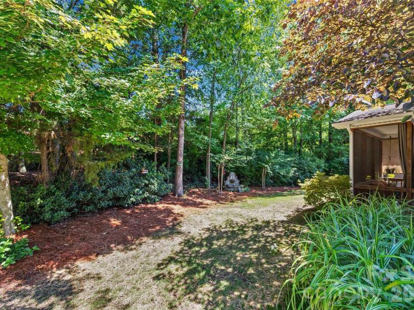 16859 Rudence Court, Charlotte, NC 28278.  MLS# CAR4380146, YatesRealty ID 35338. 