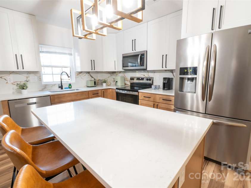 1050 Barnett Drive, Kings Mountain, NC 28086.  MLS# CAR4327706, YatesRealty ID 3534. 