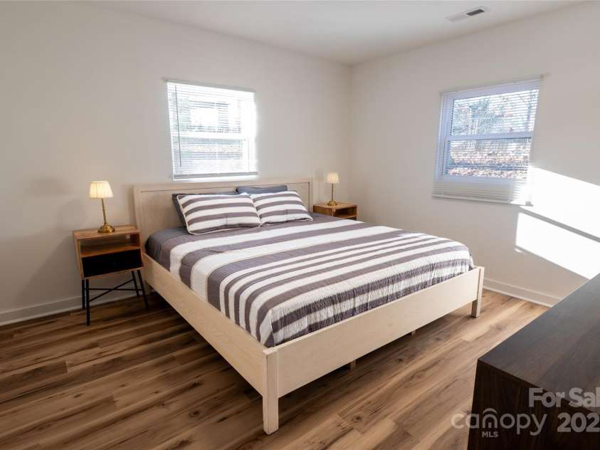 1050 Barnett Drive, Kings Mountain, NC 28086.  MLS# CAR4327706, YatesRealty ID 3534. 