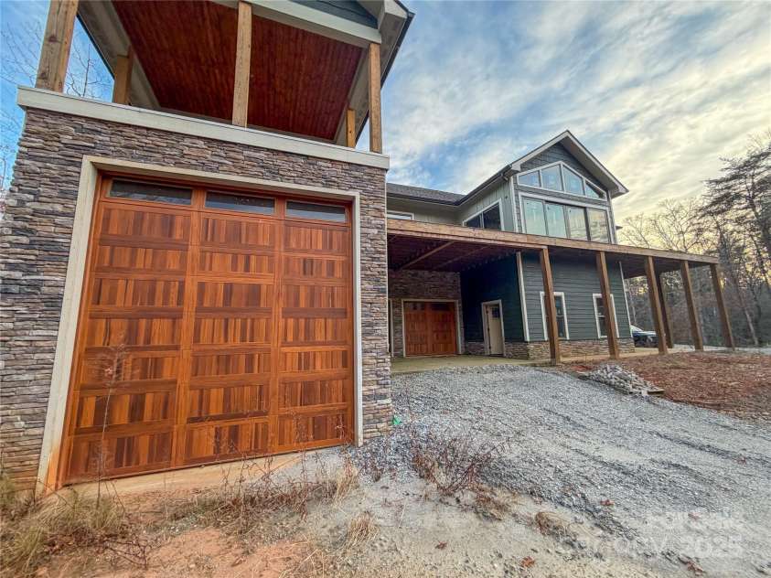 864 Matho Trace, Lake Lure, NC 28746.  MLS# CAR4322576, YatesRealty ID 3534. 