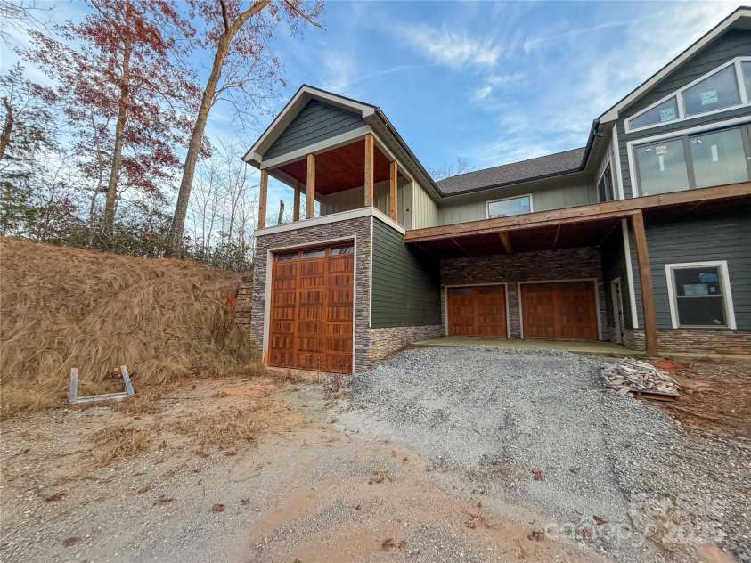 864 Matho Trace, Lake Lure, NC 28746.  MLS# CAR4322576, YatesRealty ID 3534. 