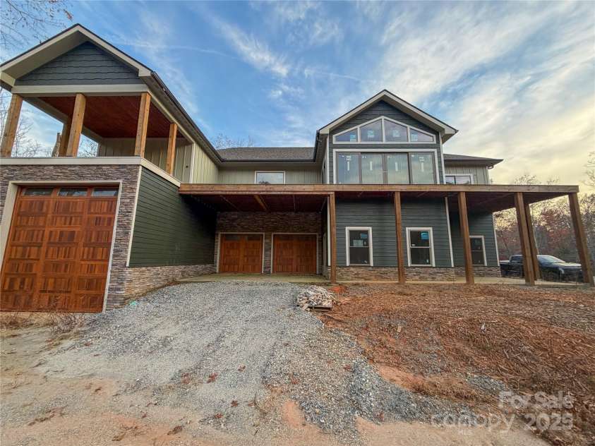864 Matho Trace, Lake Lure, NC 28746.  MLS# CAR4322576, YatesRealty ID 3534. 