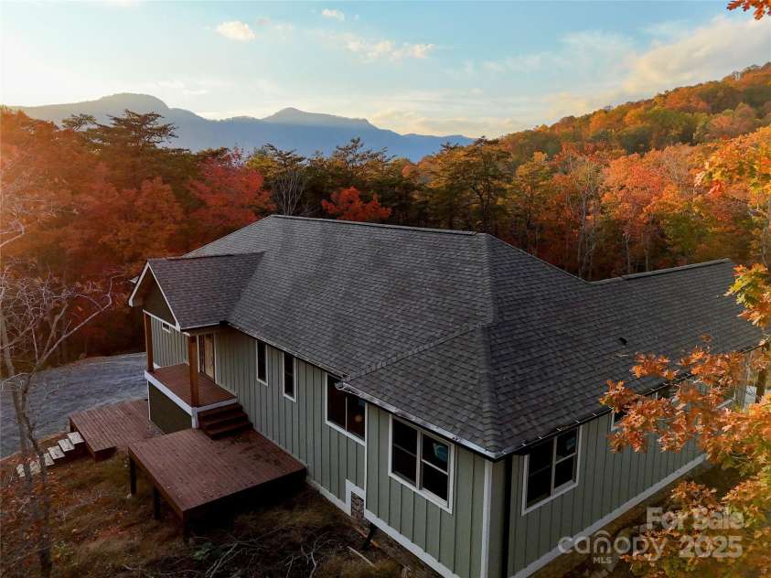 864 Matho Trace, Lake Lure, NC 28746.  MLS# CAR4322576, YatesRealty ID 3534. 