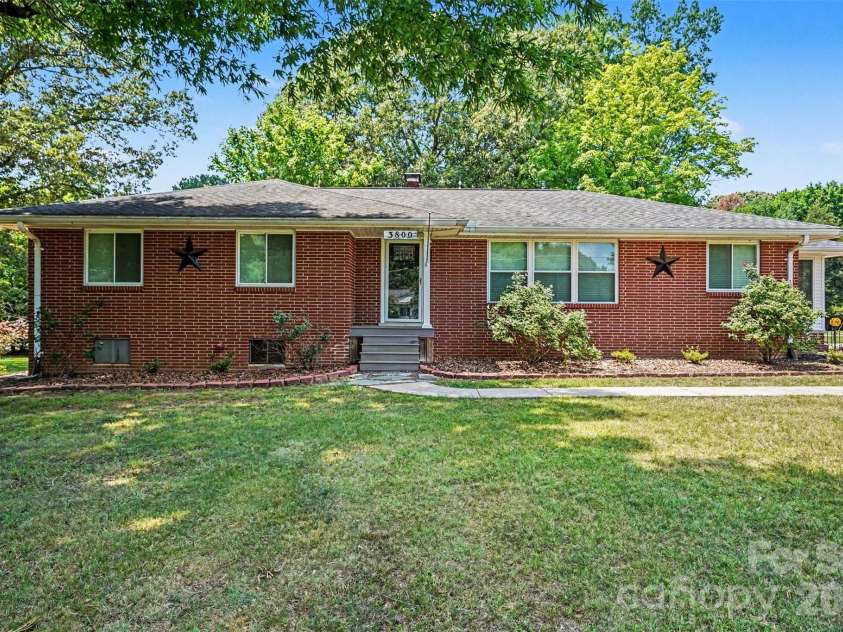 3800 Centergrove Road, Concord, NC 28025.  MLS# CAR4393204, YatesRealty ID 35340. 