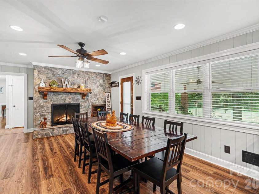 3800 Centergrove Road, Concord, NC 28025.  MLS# CAR4393204, YatesRealty ID 35340. 