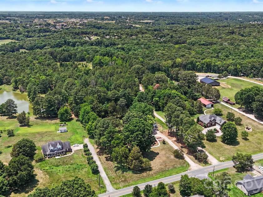 3800 Centergrove Road, Concord, NC 28025.  MLS# CAR4393204, YatesRealty ID 35340. 
