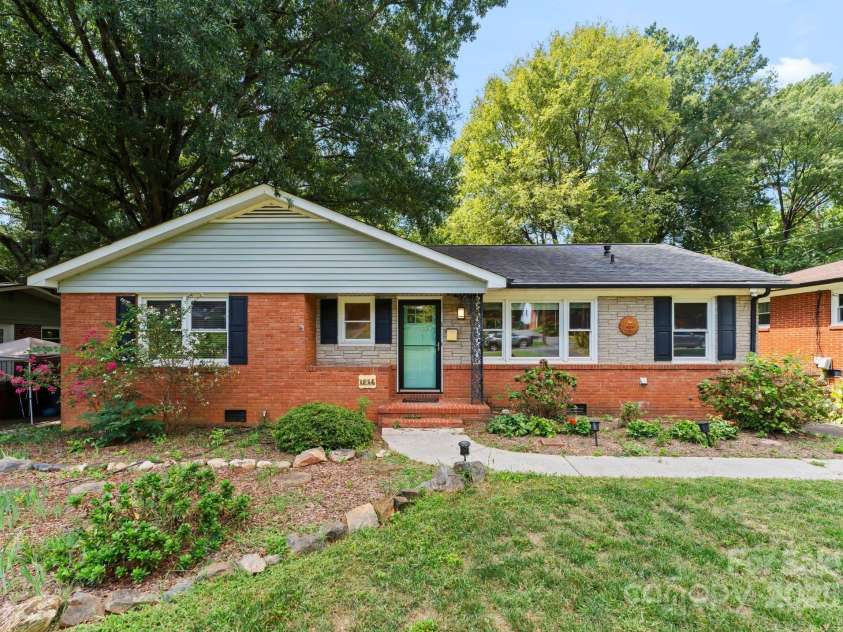 1614 Keeling Place, Charlotte, NC 28210.  MLS# CAR4296206, YatesRealty ID 35341. 