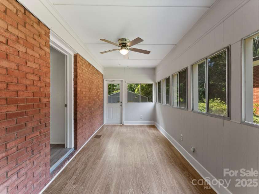 1614 Keeling Place, Charlotte, NC 28210.  MLS# CAR4296206, YatesRealty ID 35341. 