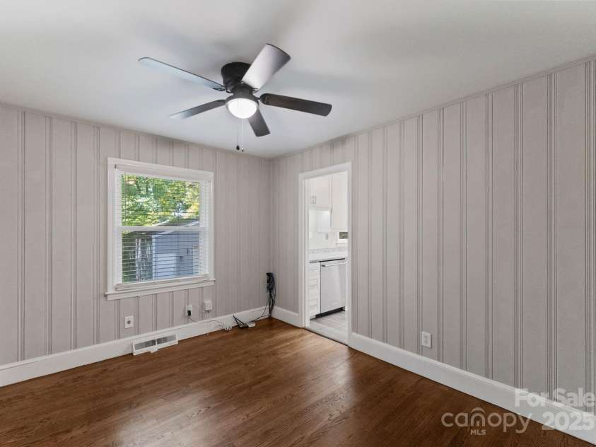 1614 Keeling Place, Charlotte, NC 28210.  MLS# CAR4296206, YatesRealty ID 35341. 