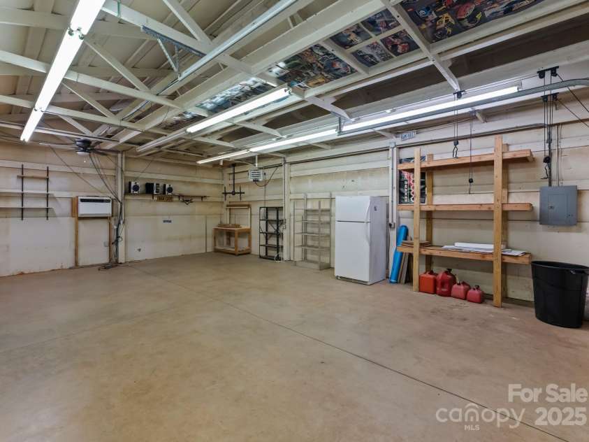 1614 Keeling Place, Charlotte, NC 28210.  MLS# CAR4296206, YatesRealty ID 35341. 