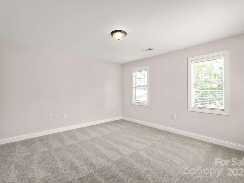 2029 Gable Way Lane, Matthews, NC 28104.  MLS# CAR4297158, YatesRealty ID 35342. 