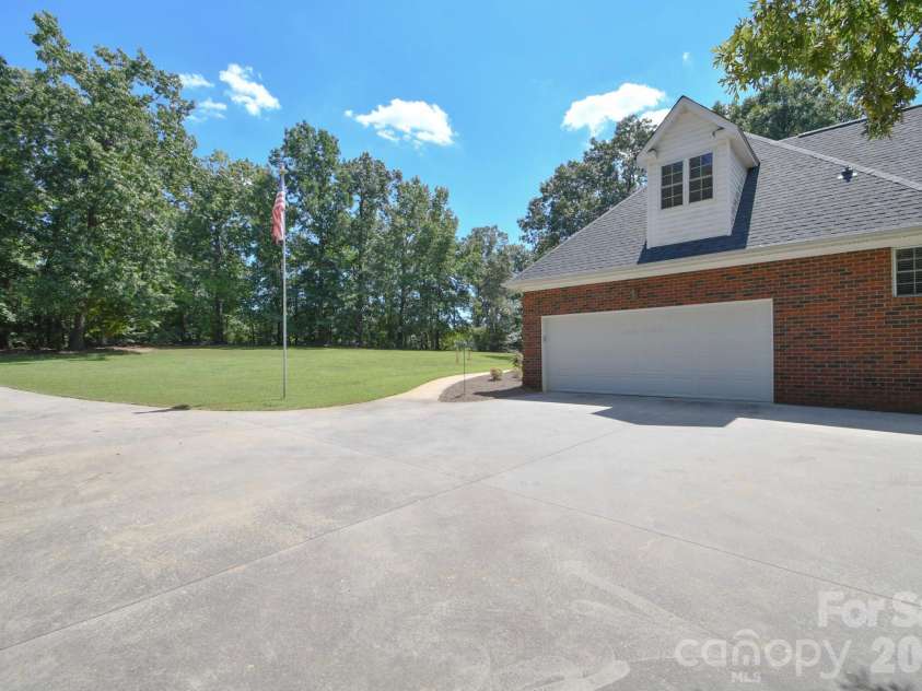 5409 Love Mill Road, Monroe, NC 28110.  MLS# CAR4283884, YatesRealty ID 35343. 