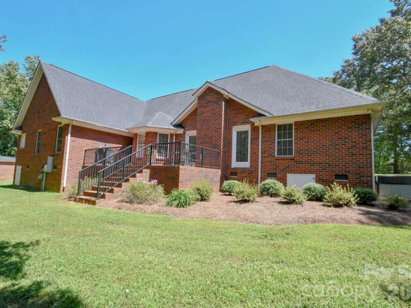 5409 Love Mill Road, Monroe, NC 28110.  MLS# CAR4283884, YatesRealty ID 35343. 