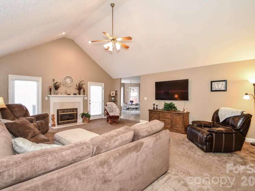 5409 Love Mill Road, Monroe, NC 28110.  MLS# CAR4283884, YatesRealty ID 35343. 