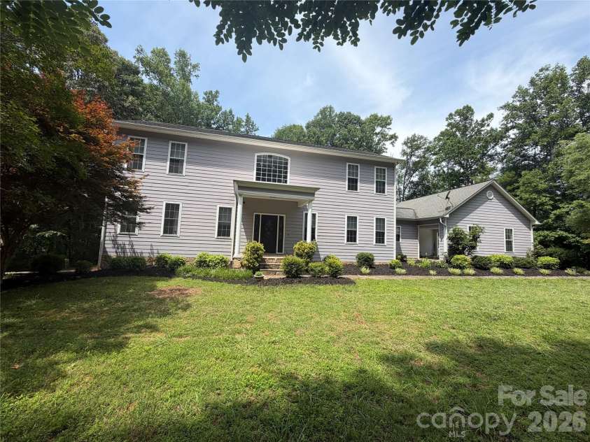 690 Stacy Hill Road, Marion, NC 28752.  MLS# CAR4394228, YatesRealty ID 35343. 