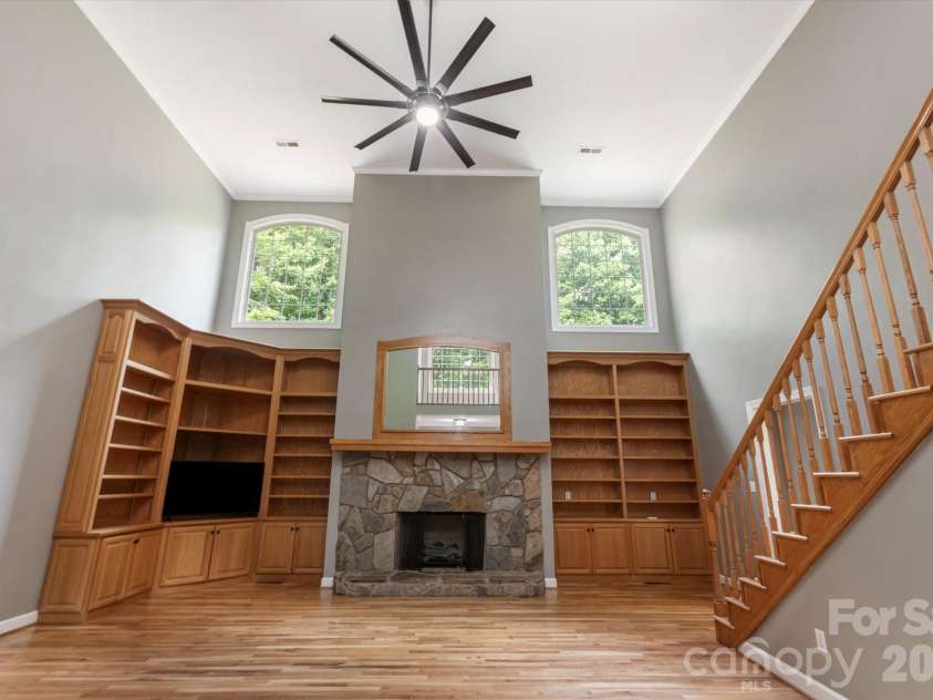 690 Stacy Hill Road, Marion, NC 28752.  MLS# CAR4394228, YatesRealty ID 35343. 