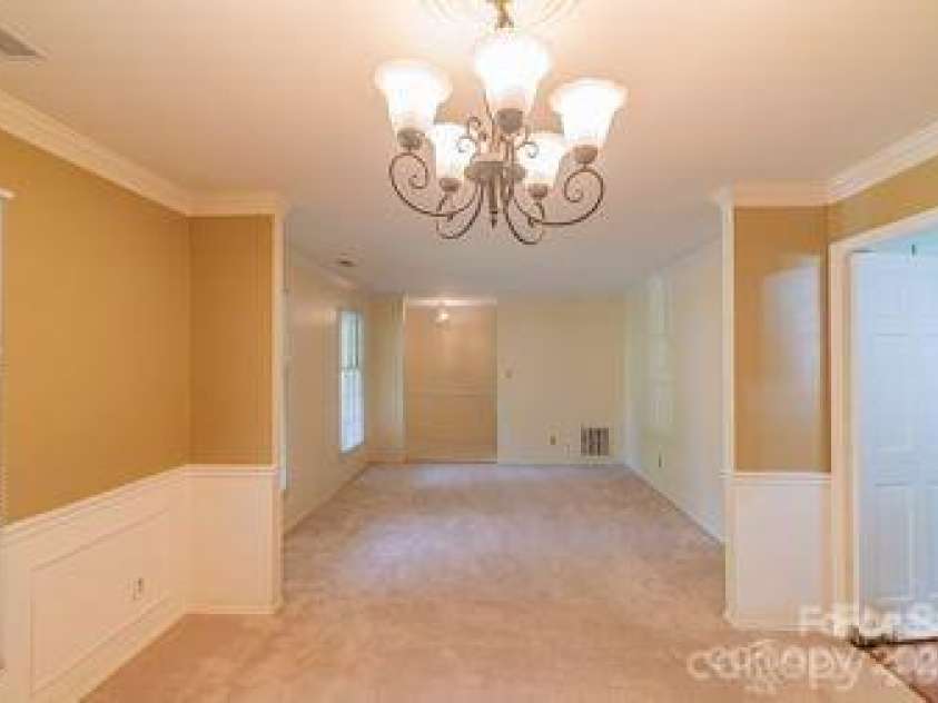 7115 Powder Mill Place, Charlotte, NC 28277.  MLS# CAR4398754, YatesRealty ID 35344. 