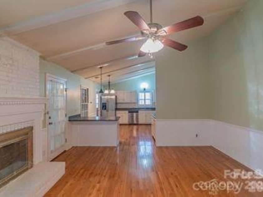 7115 Powder Mill Place, Charlotte, NC 28277.  MLS# CAR4398754, YatesRealty ID 35344. 