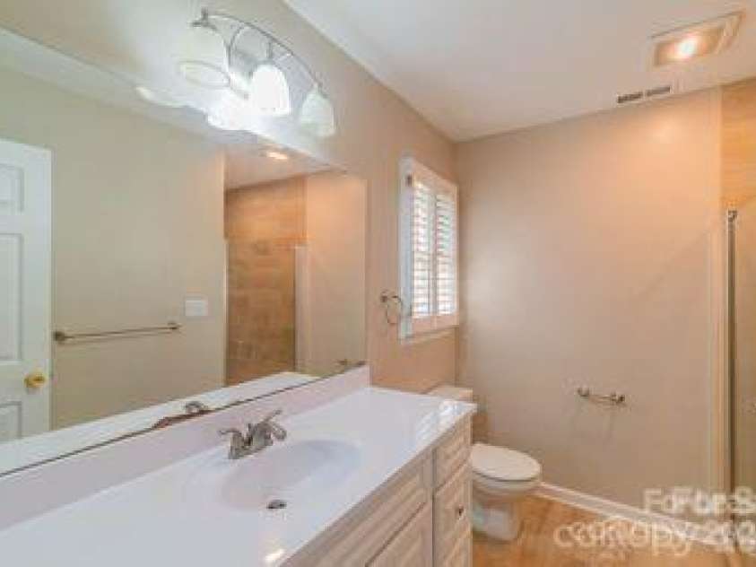 7115 Powder Mill Place, Charlotte, NC 28277.  MLS# CAR4398754, YatesRealty ID 35344. 