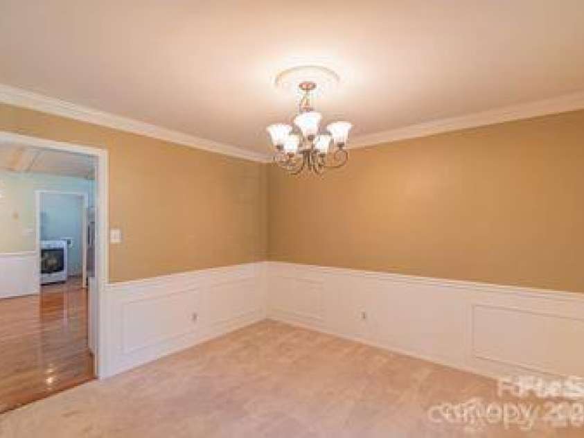 7115 Powder Mill Place, Charlotte, NC 28277.  MLS# CAR4398754, YatesRealty ID 35344. 
