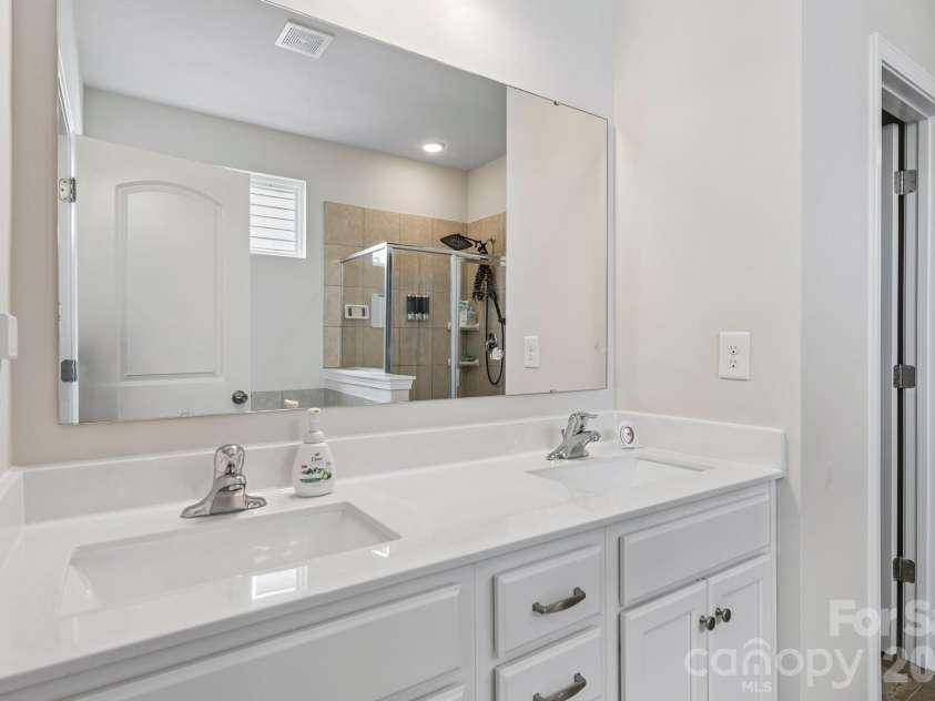 8007 Foxcroft Drive, Monroe, NC 28110.  MLS# CAR4400320, YatesRealty ID 35345. 