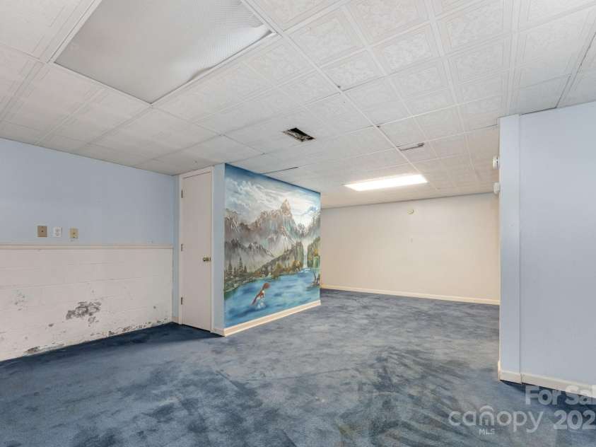 2006 Applegate Drive, Concord, NC 28027.  MLS# CAR4290983, YatesRealty ID 35346. 