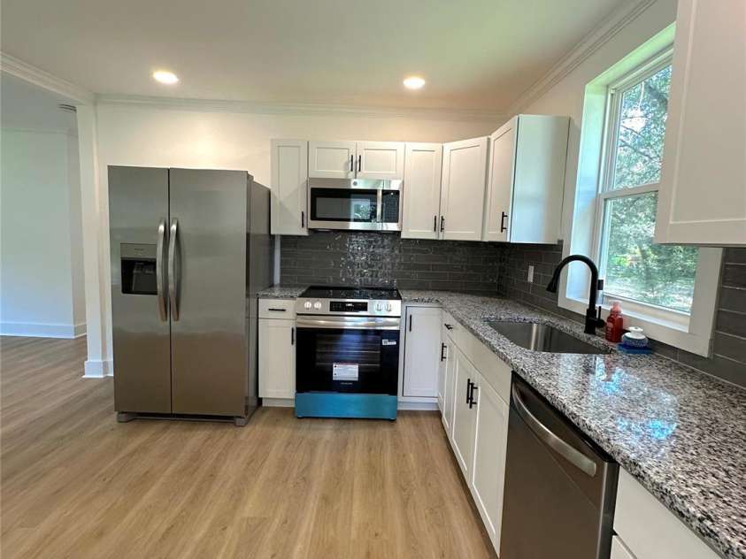 714 Apple Blossom Circle, Gastonia, NC 28052.  MLS# CAR4284114, YatesRealty ID 35347. Kitchen