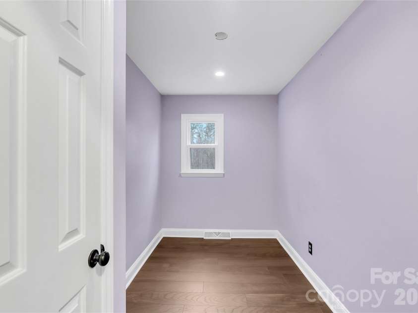 1825 Winfield Drive, Monroe, NC 28110.  MLS# CAR4364944, YatesRealty ID 35348. Flex Space