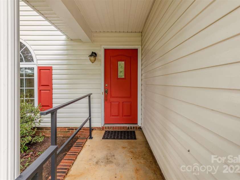 7216 Flodden Field Court, Charlotte, NC 28217.  MLS# CAR4290788, YatesRealty ID 35348. 