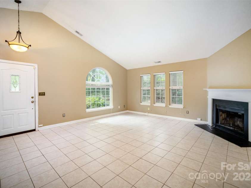7216 Flodden Field Court, Charlotte, NC 28217.  MLS# CAR4290788, YatesRealty ID 35348. 