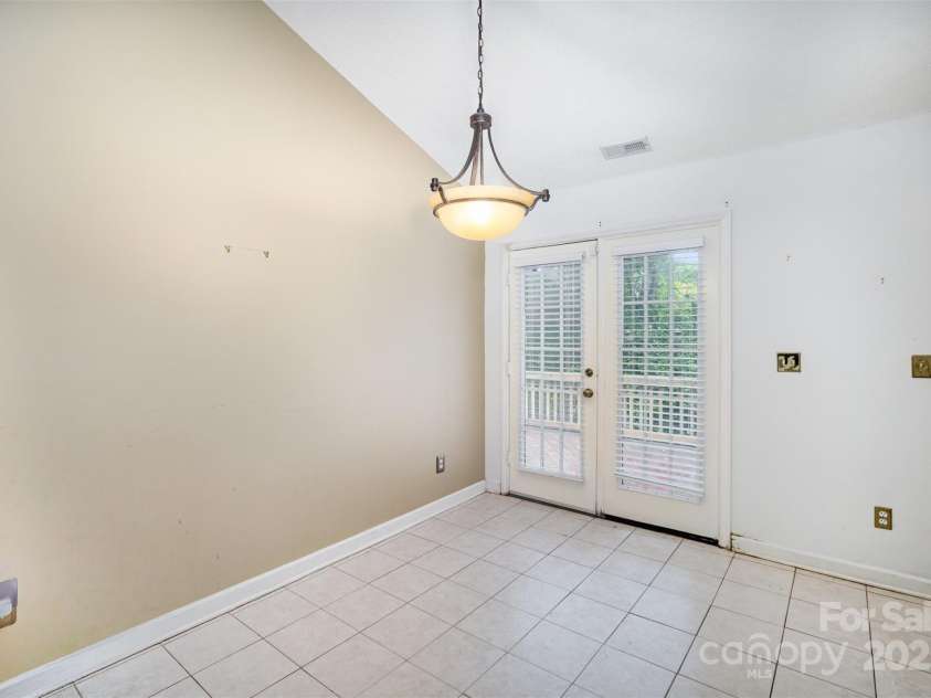 7216 Flodden Field Court, Charlotte, NC 28217.  MLS# CAR4290788, YatesRealty ID 35348. 