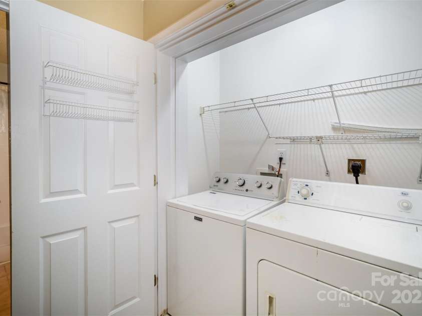 7216 Flodden Field Court, Charlotte, NC 28217.  MLS# CAR4290788, YatesRealty ID 35348. 