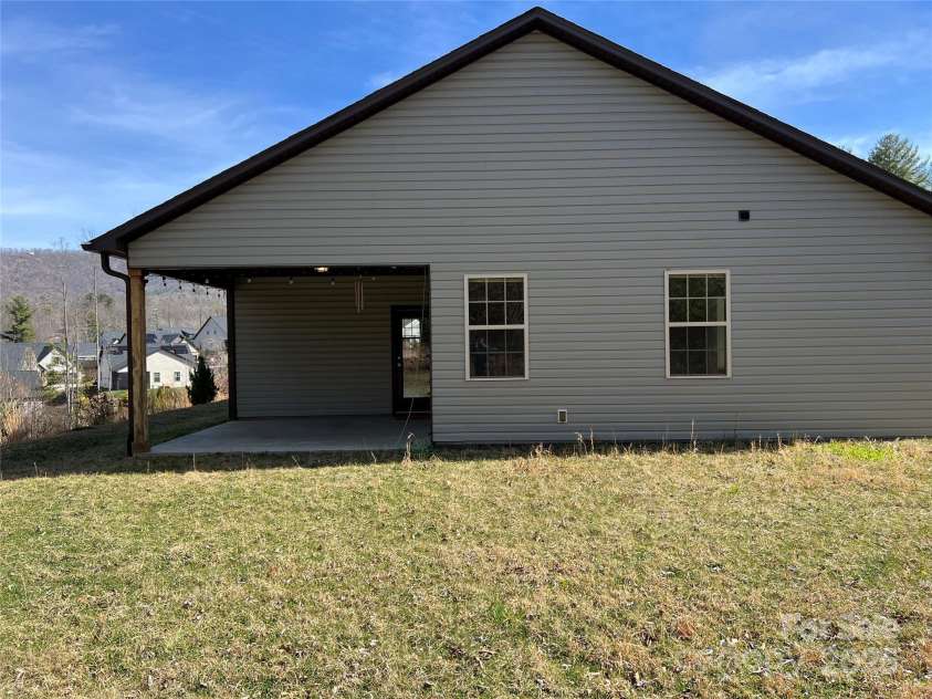 105 Water Leaf Drive, Weaverville, NC 28787.  MLS# CAR4240720, YatesRealty ID 3535. Back yard