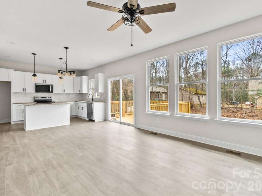 3692 Shannon Loop, Denver, NC 28037.  MLS# CAR4337827, YatesRealty ID 3535. 
