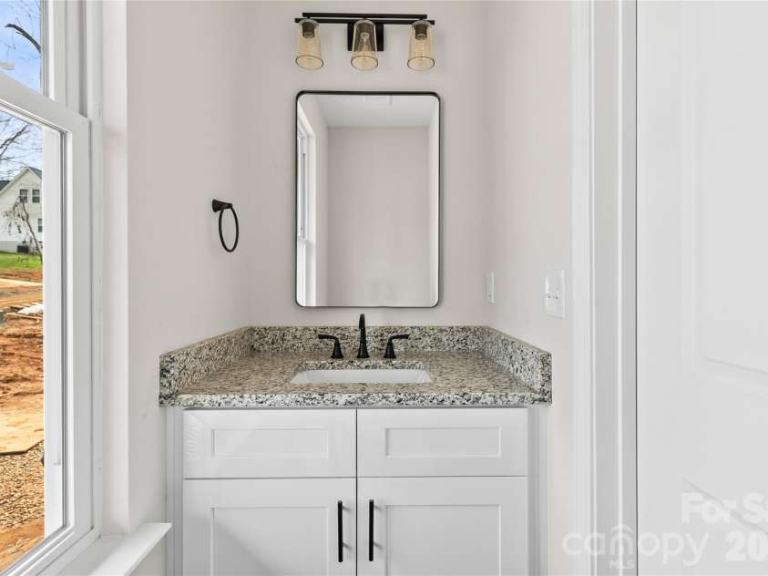 3692 Shannon Loop, Denver, NC 28037.  MLS# CAR4337827, YatesRealty ID 3535. 