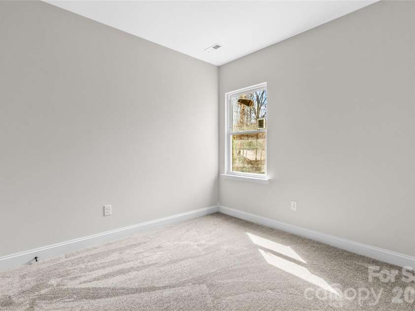 3692 Shannon Loop, Denver, NC 28037.  MLS# CAR4337827, YatesRealty ID 3535. 