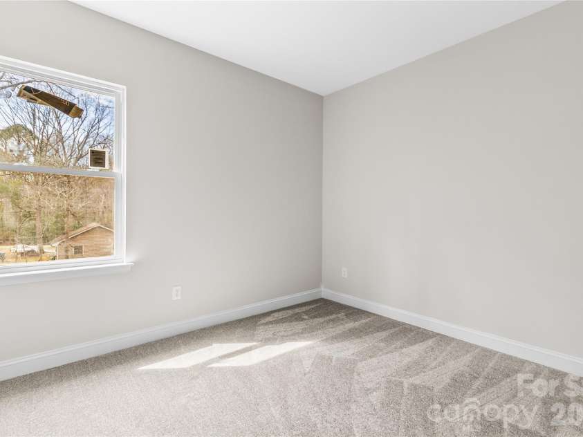 3692 Shannon Loop, Denver, NC 28037.  MLS# CAR4337827, YatesRealty ID 3535. 