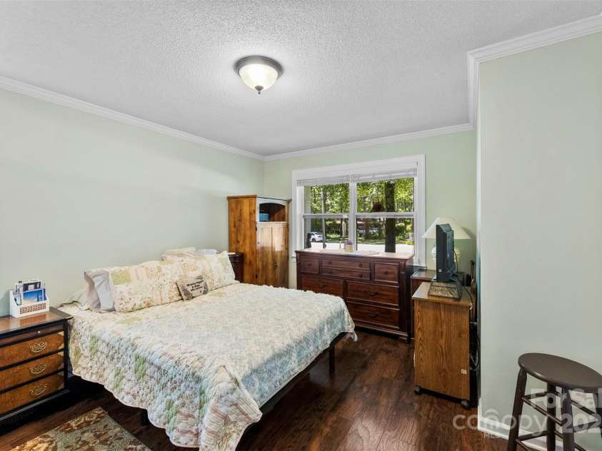 20209 Floral Lane, Cornelius, NC 28031.  MLS# CAR4282290, YatesRealty ID 35350. 