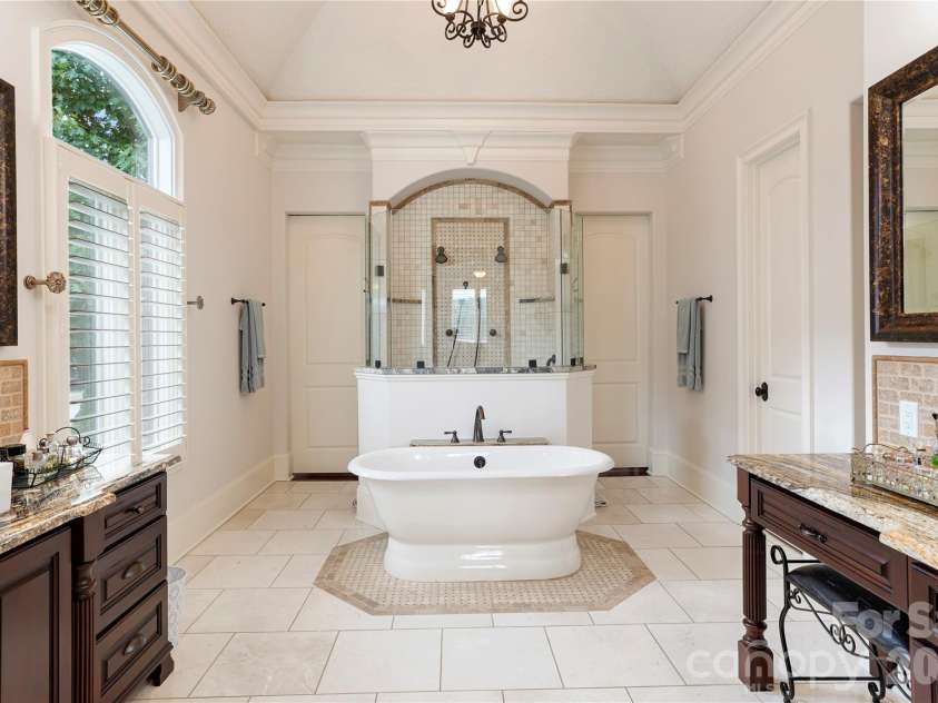 3255 Lake Pointe Drive, Belmont, NC 28012.  MLS# CAR4399801, YatesRealty ID 35351. 