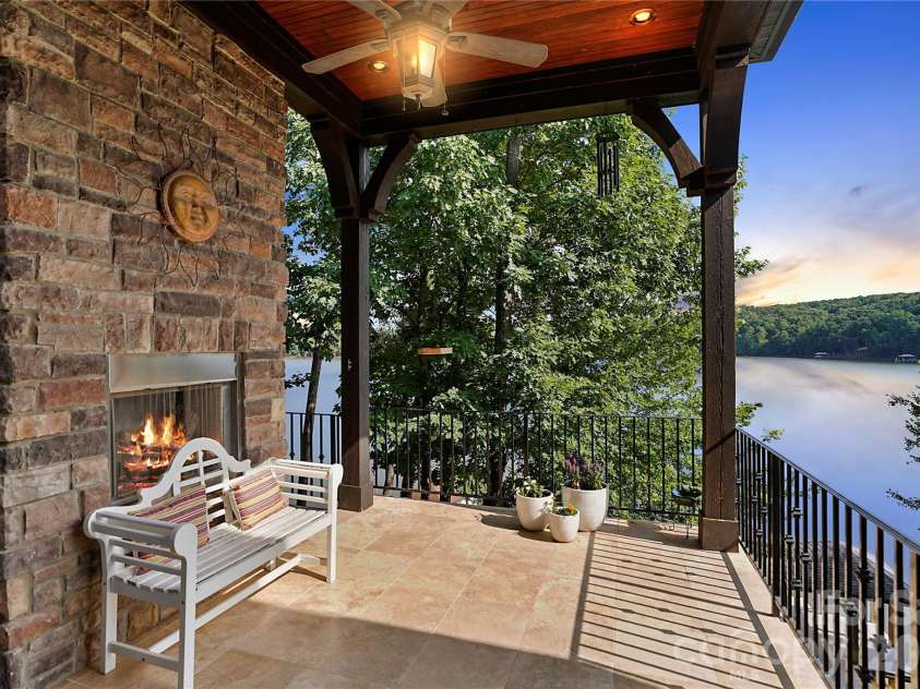 3255 Lake Pointe Drive, Belmont, NC 28012.  MLS# CAR4399801, YatesRealty ID 35351. Main floor private waterfront setting with peaceful lake views.