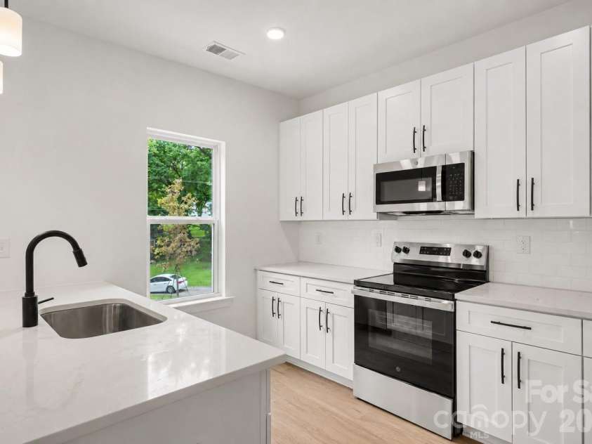 327 Whispering Pines Drive, Charlotte, NC 28217.  MLS# CAR4397862, YatesRealty ID 35353. 
