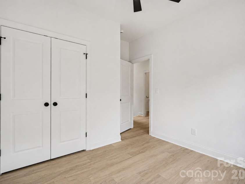 327 Whispering Pines Drive, Charlotte, NC 28217.  MLS# CAR4397862, YatesRealty ID 35353. 