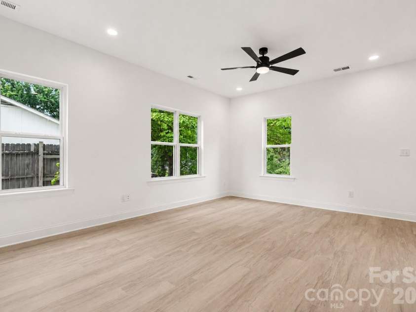 327 Whispering Pines Drive, Charlotte, NC 28217.  MLS# CAR4397862, YatesRealty ID 35353. 