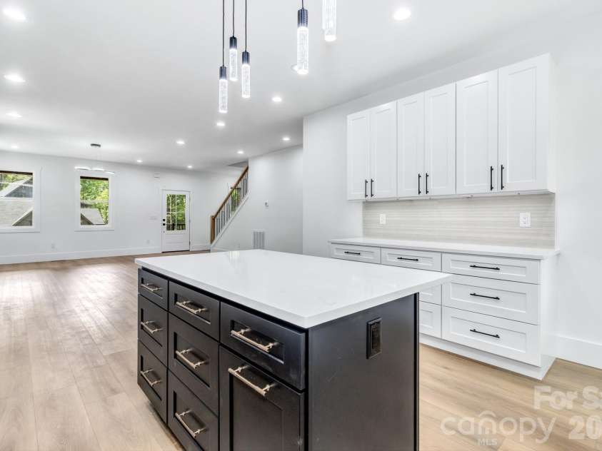 80 Goldenwood Lane, Mills River, NC 28759.  MLS# CAR4396121, YatesRealty ID 35355. 