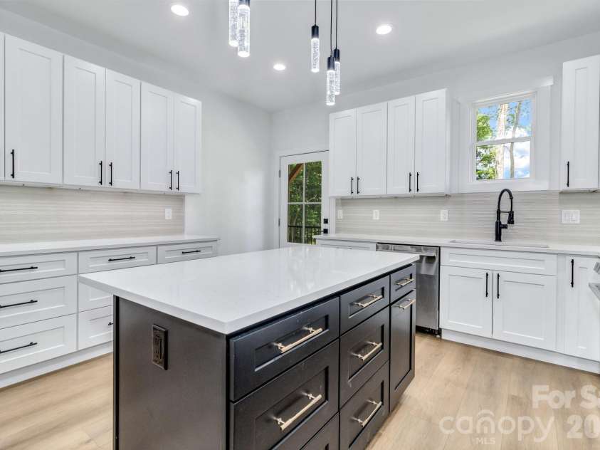 80 Goldenwood Lane, Mills River, NC 28759.  MLS# CAR4396121, YatesRealty ID 35355. 