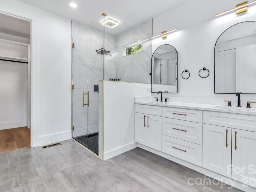 80 Goldenwood Lane, Mills River, NC 28759.  MLS# CAR4396121, YatesRealty ID 35355. 