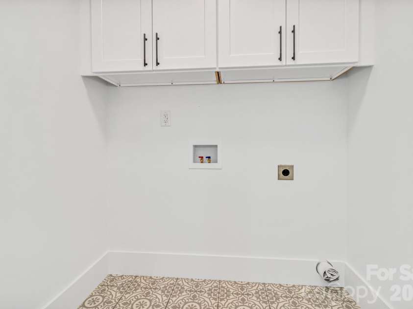 80 Goldenwood Lane, Mills River, NC 28759.  MLS# CAR4396121, YatesRealty ID 35355. 