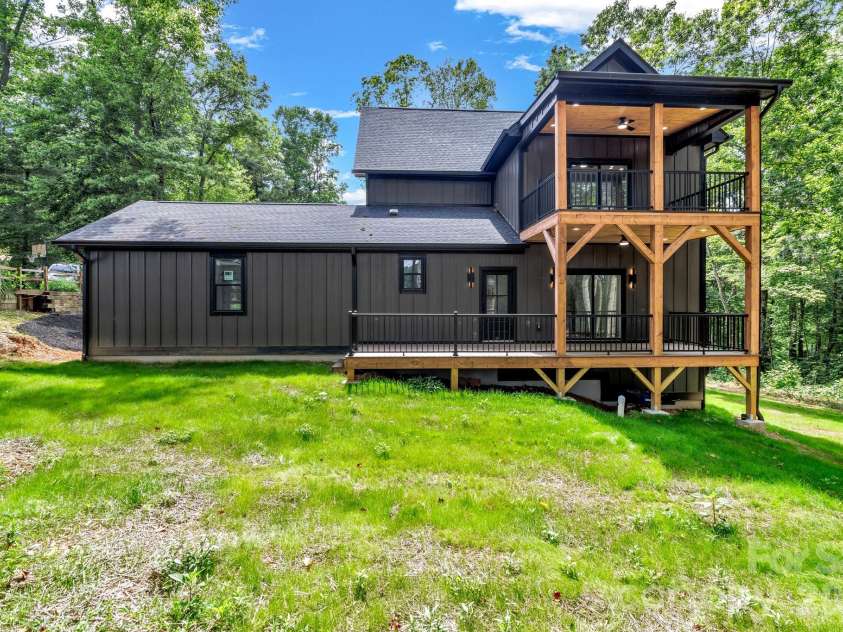 80 Goldenwood Lane, Mills River, NC 28759.  MLS# CAR4396121, YatesRealty ID 35355. 